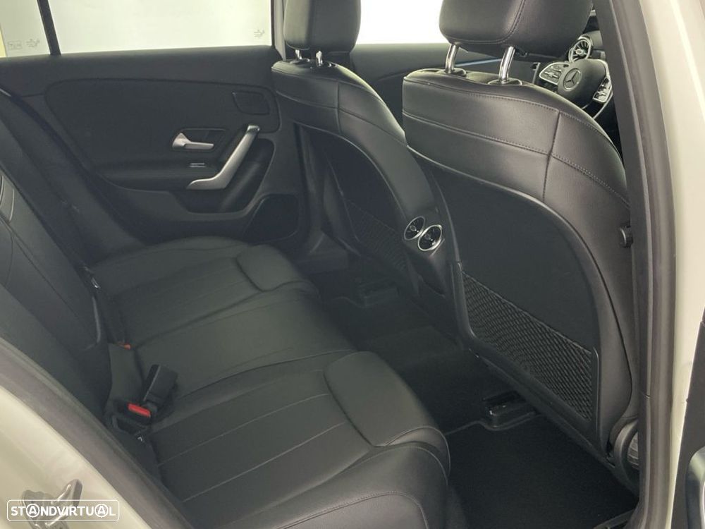 Mercedes-Benz A 180 - 21