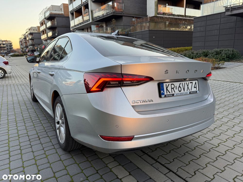 Skoda Octavia ver-2-0-tdi-ambition - 2