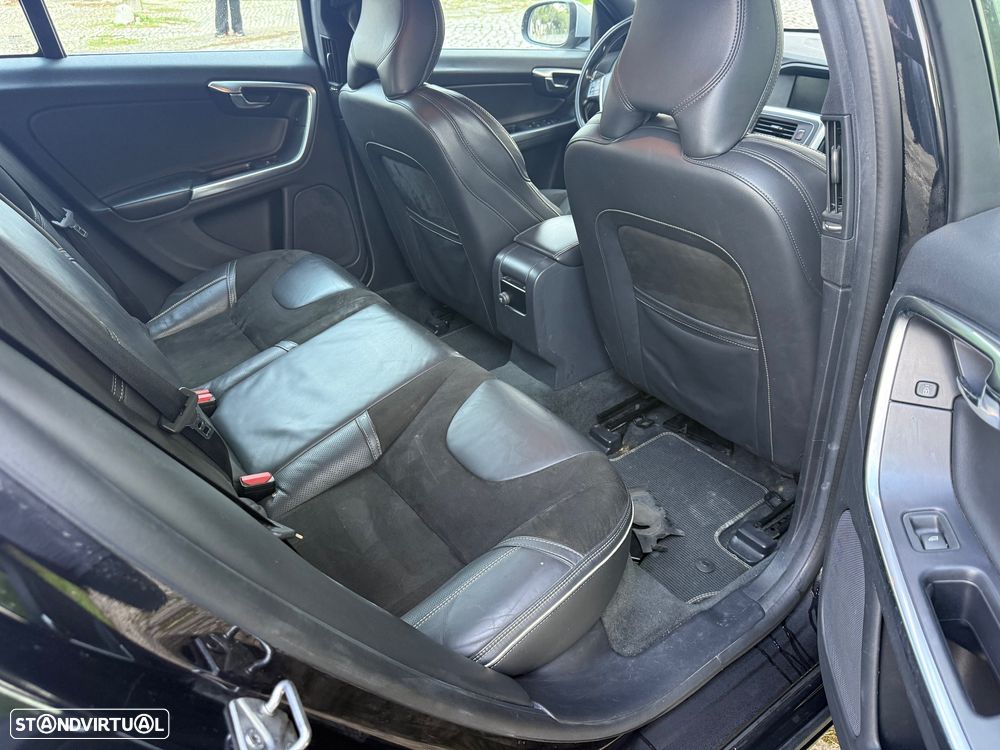 Volvo V60 2.4 D6 R-Design AWD Phev - 10