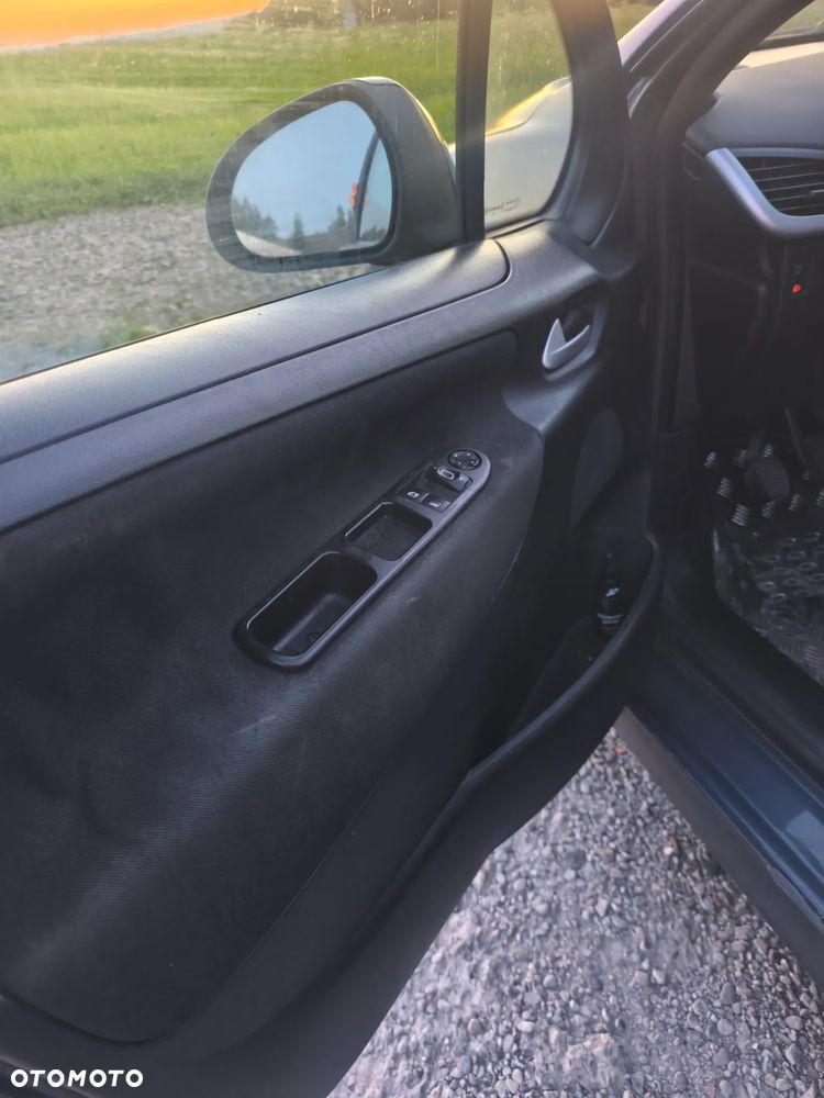Peugeot 207 1.4 - 4