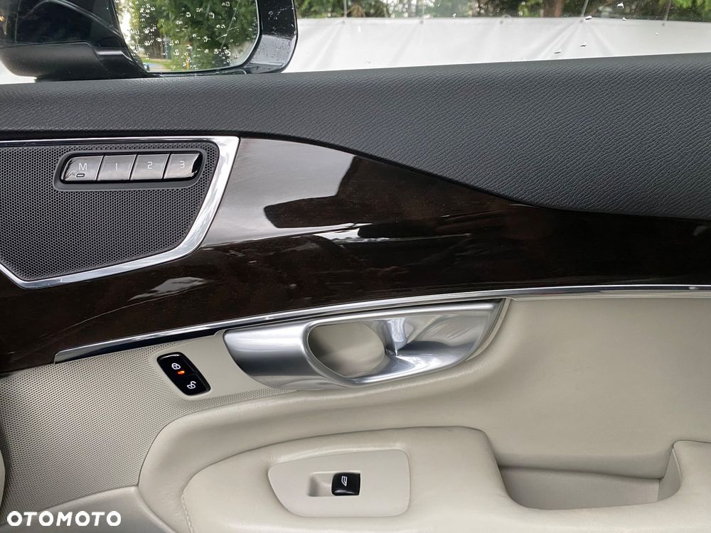 Volvo XC 90 D5 AWD Geartronic Inscription - 39