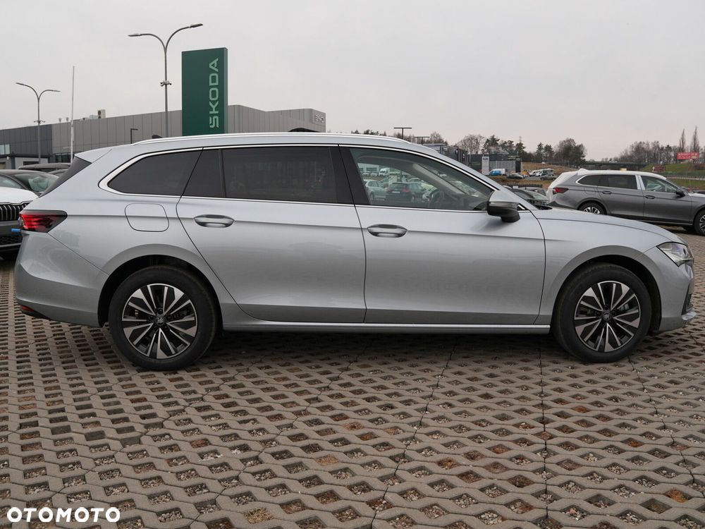 Skoda Superb 2.0 TDI SCR 4x4 Selection DSG - 11