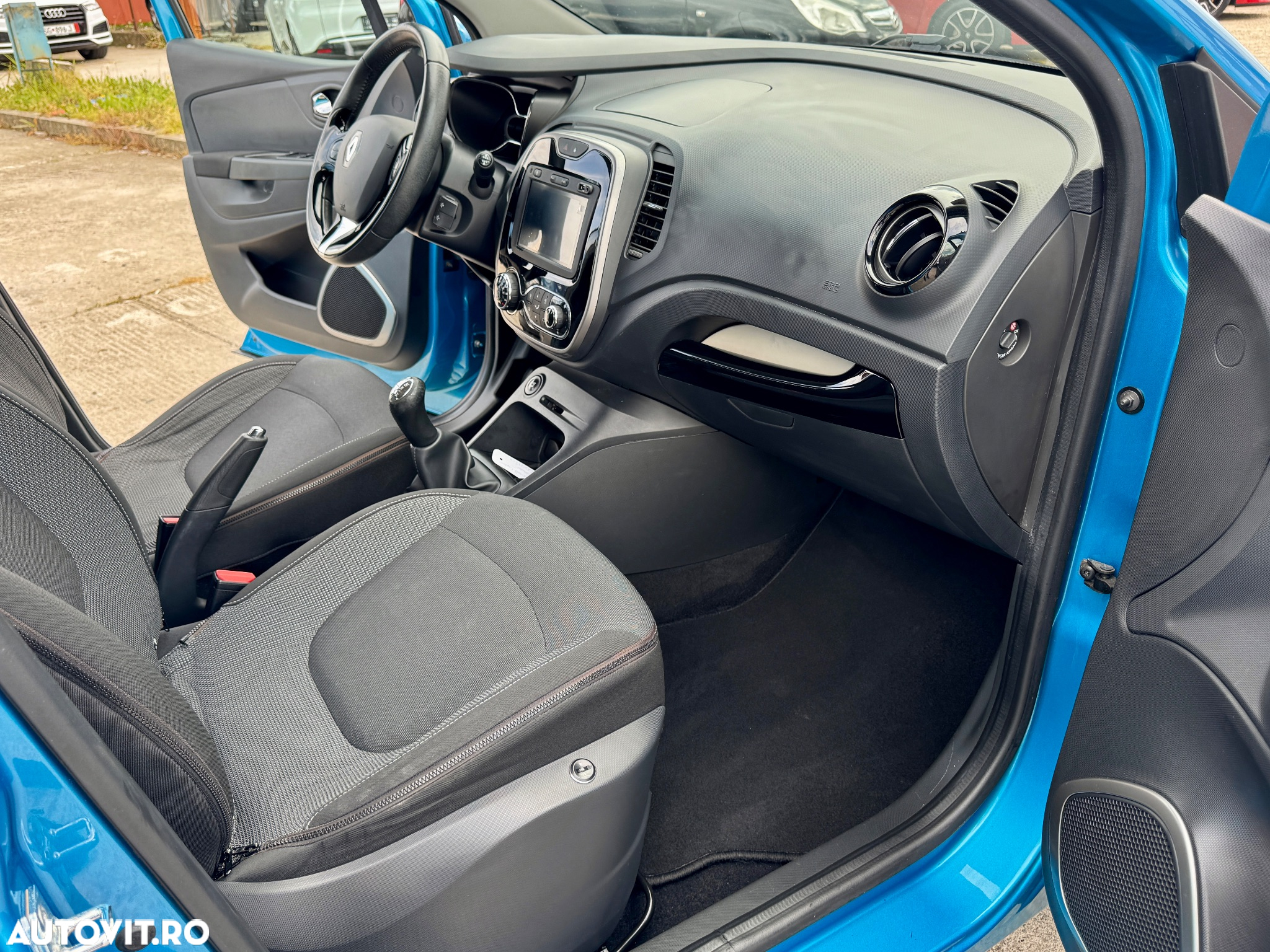 Renault Captur - 14