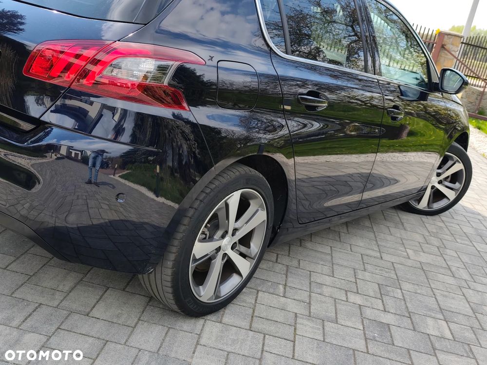 Peugeot 308 PureTech 130 GPF EAT8 Stop & Start Tech Edition - 14
