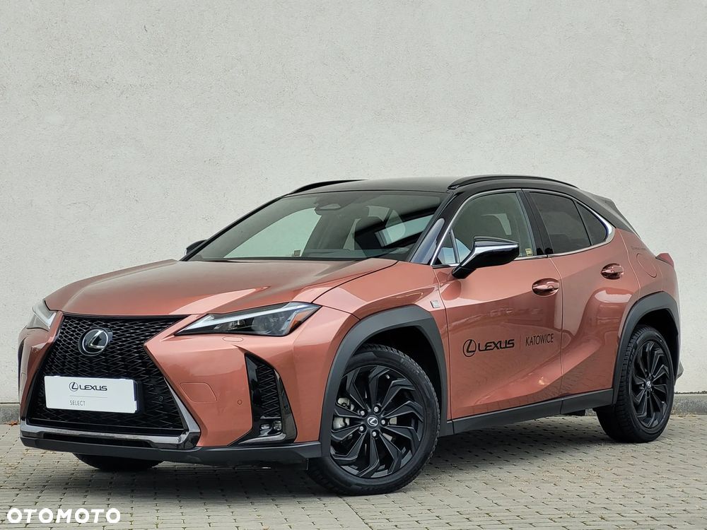 Lexus UX 300h F Sport Design - 2
