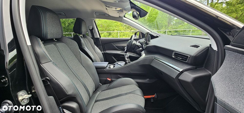 Peugeot 3008 BlueHDi 130 Stop & Start EAT8 Allure - 24