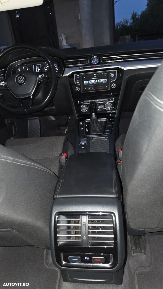 Volkswagen Passat - 9