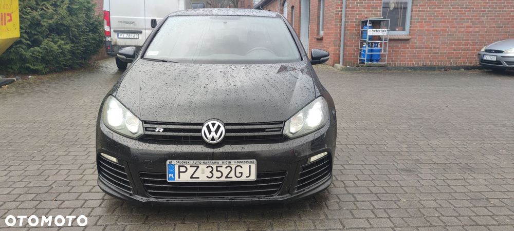 Volkswagen Golf - 8