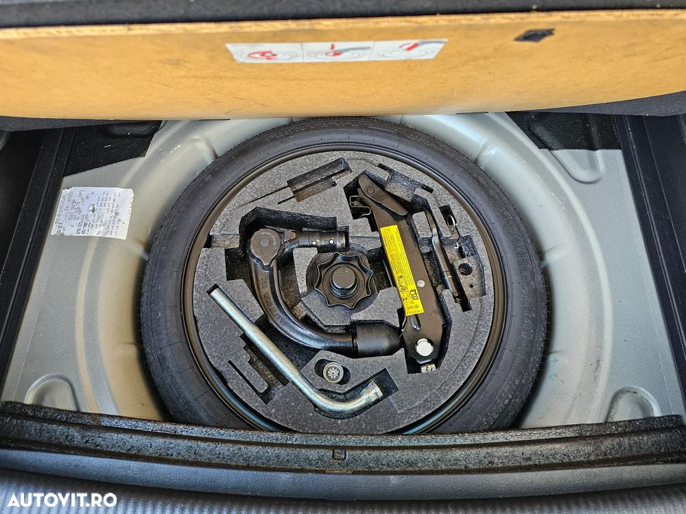 Volkswagen Golf Plus 1.4 TSI DSG Team - 25