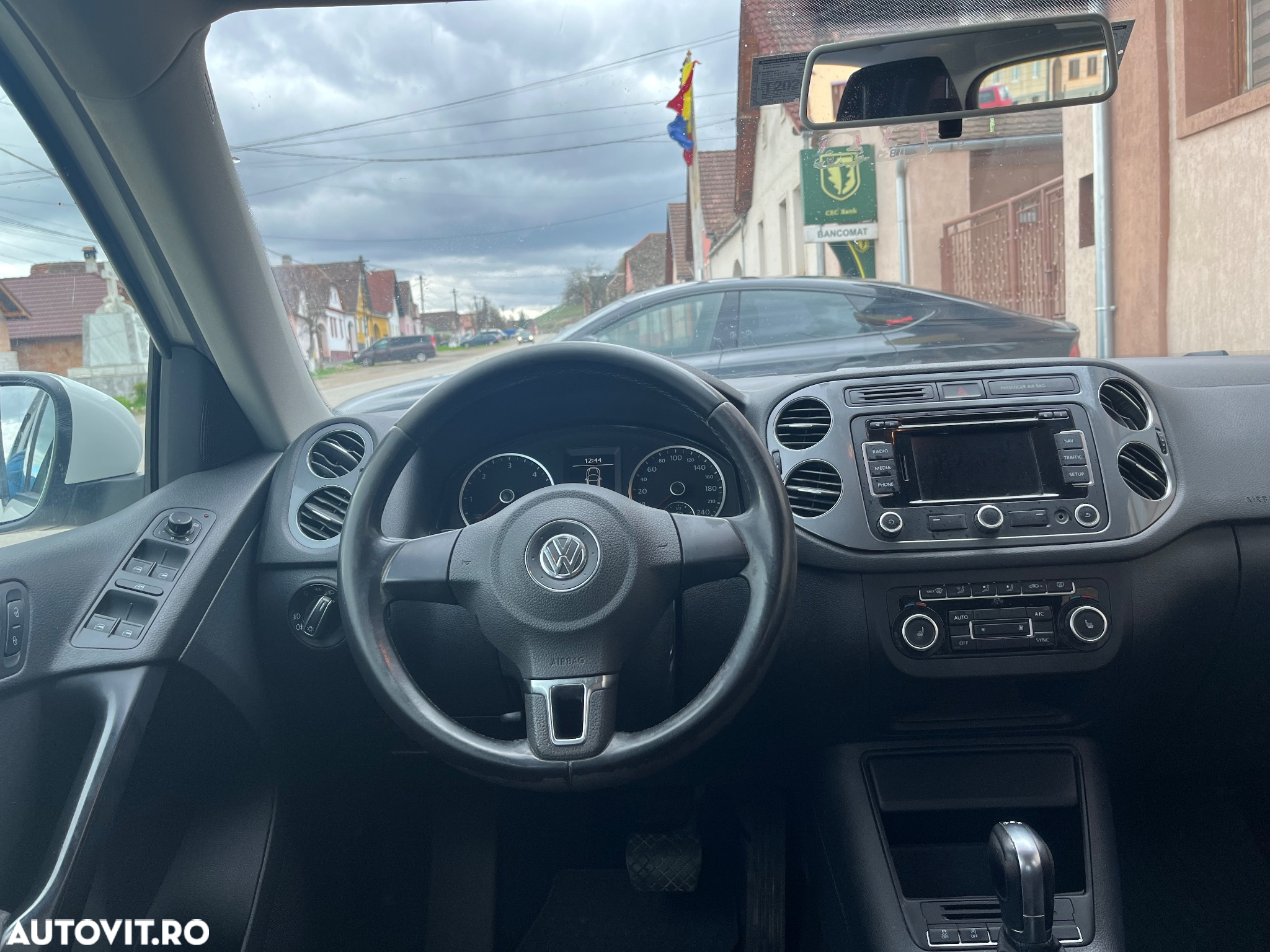 Volkswagen Tiguan 2.0 TDI DPF 4Motion DSG Life - 8
