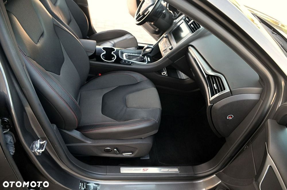 Ford Mondeo - 24