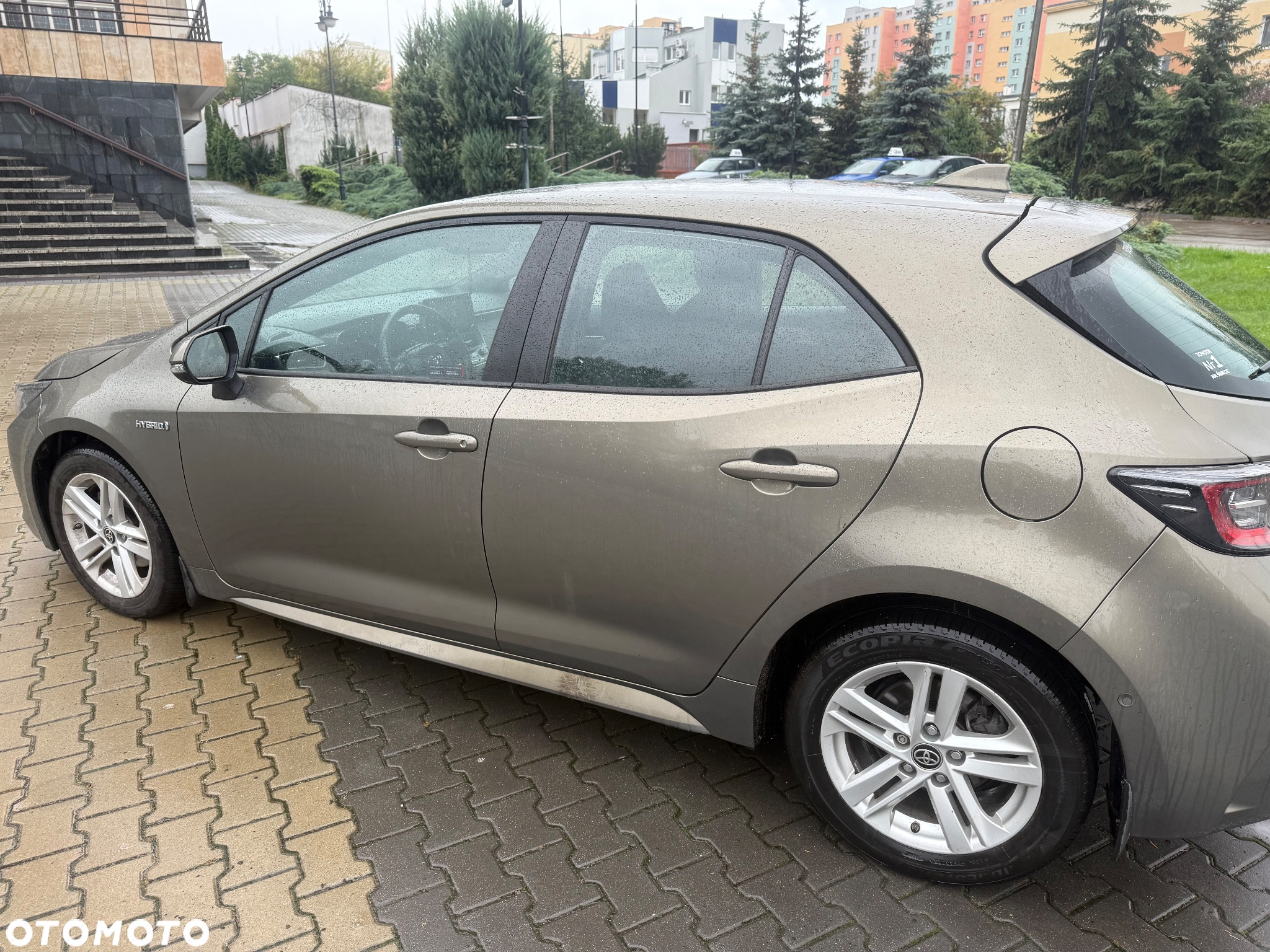 Toyota Corolla - 2