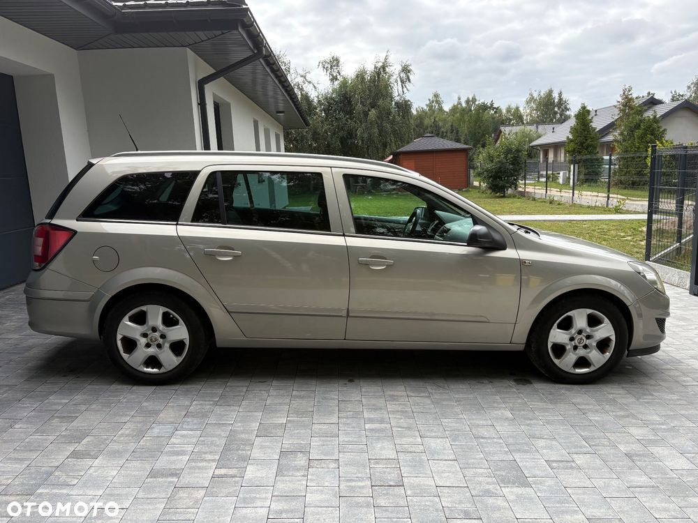 Opel Astra 1.6 Essentia EasyTronic - 12