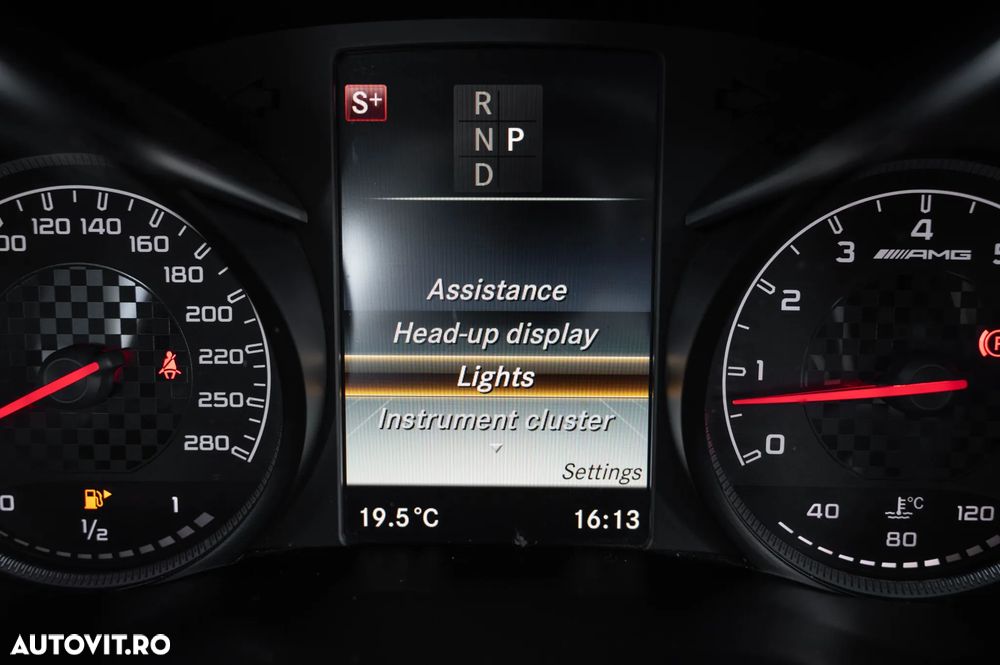 Mercedes-Benz GLC Coupe AMG 43 4Matic 9G-TRONIC - 32