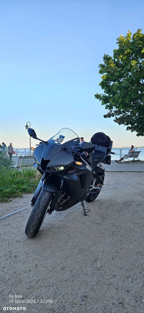Honda CBR - 8
