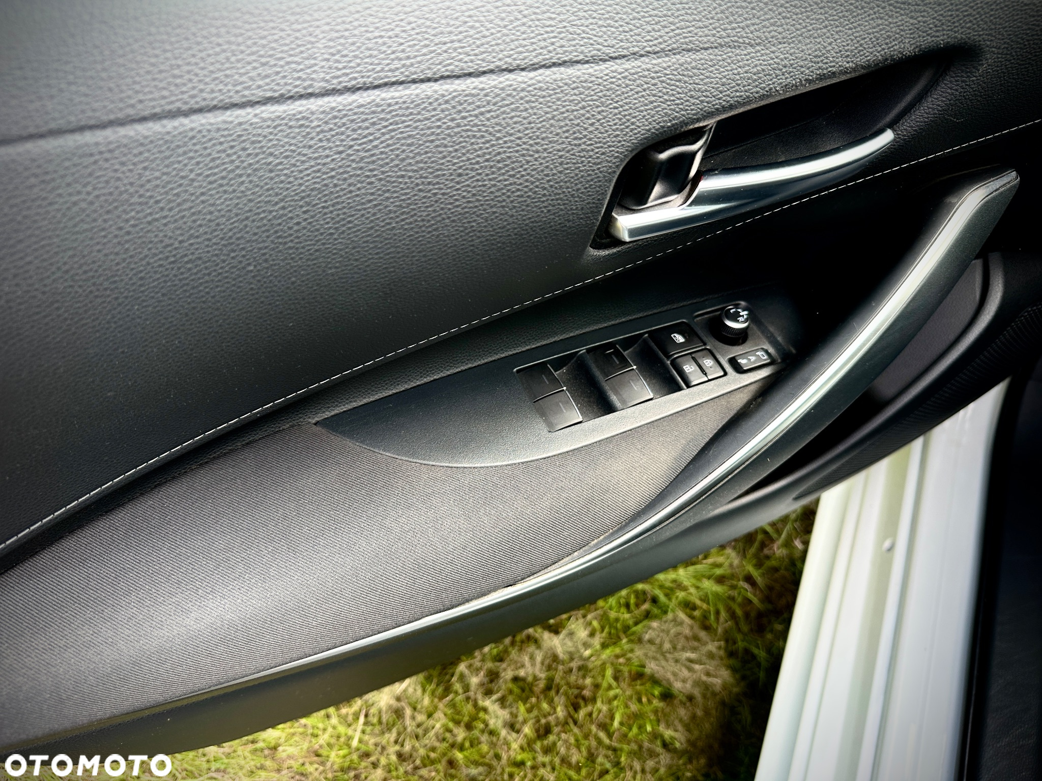 Toyota Corolla 1.8 Hybrid Comfort - 29