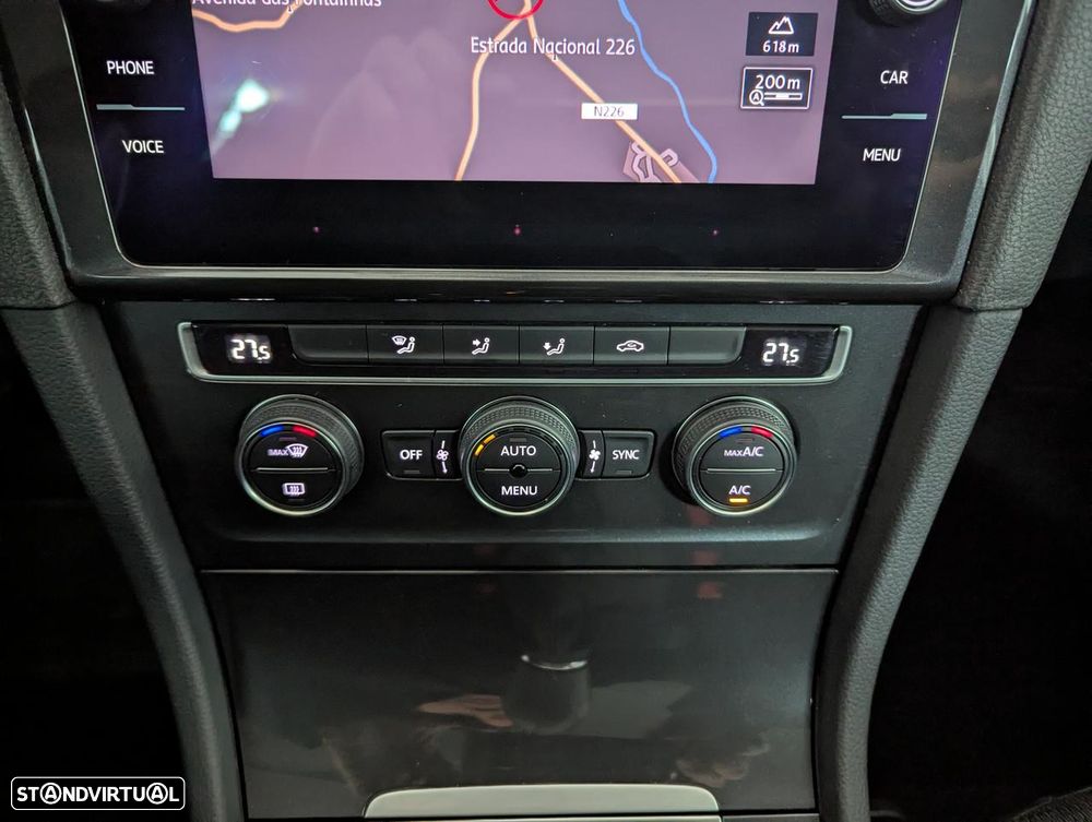 VW Golf 1.5 TSI Confortline - 23