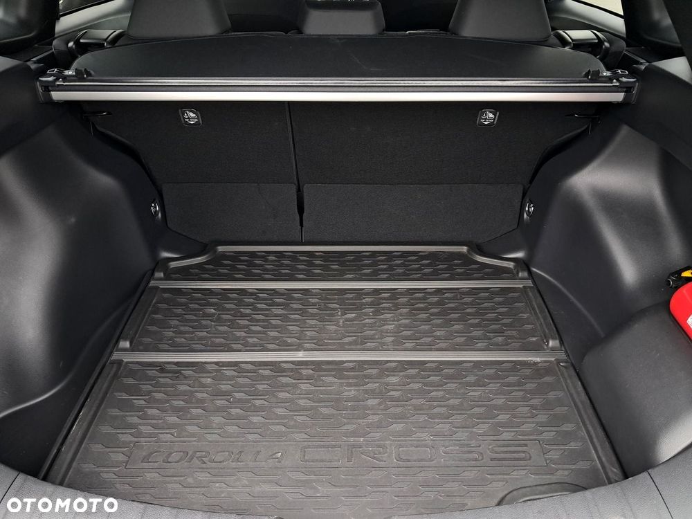 Toyota Corolla Cross - 12