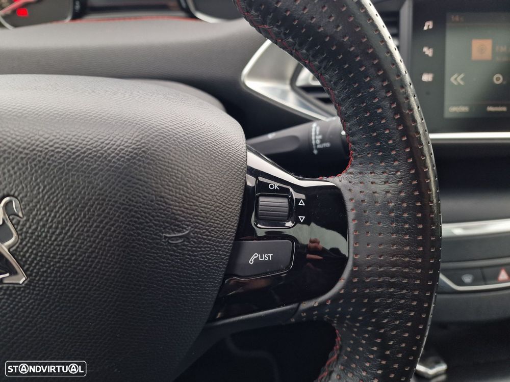 Peugeot 308 1.2 PureTech GT Line - 23