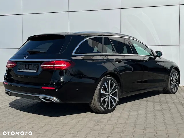Mercedes-Benz Klasa E 300 de Avantgarde - 8