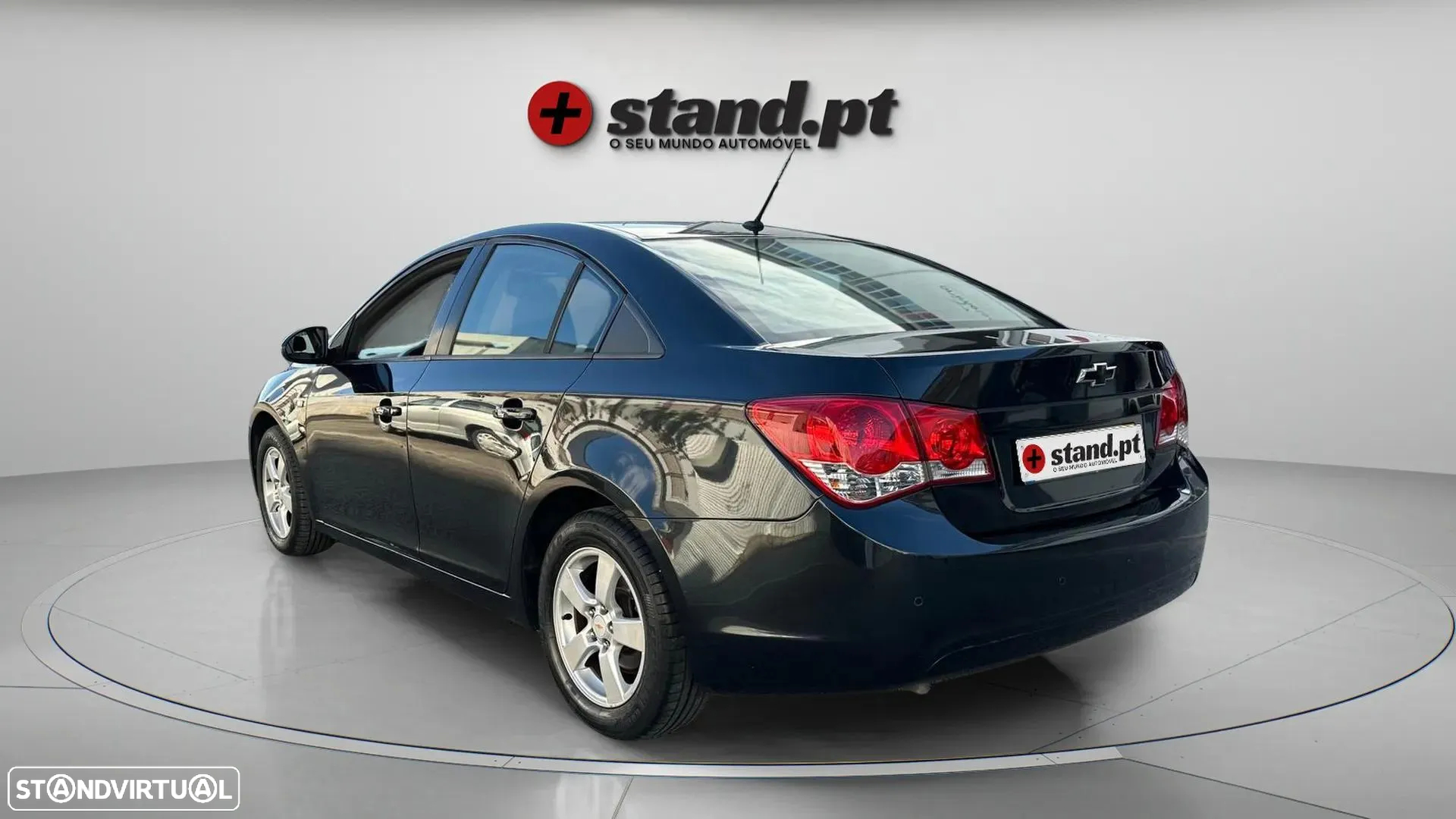 Chevrolet Cruze 1.6 LS - 7