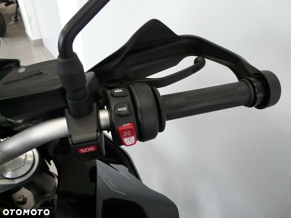 BMW XR - 15