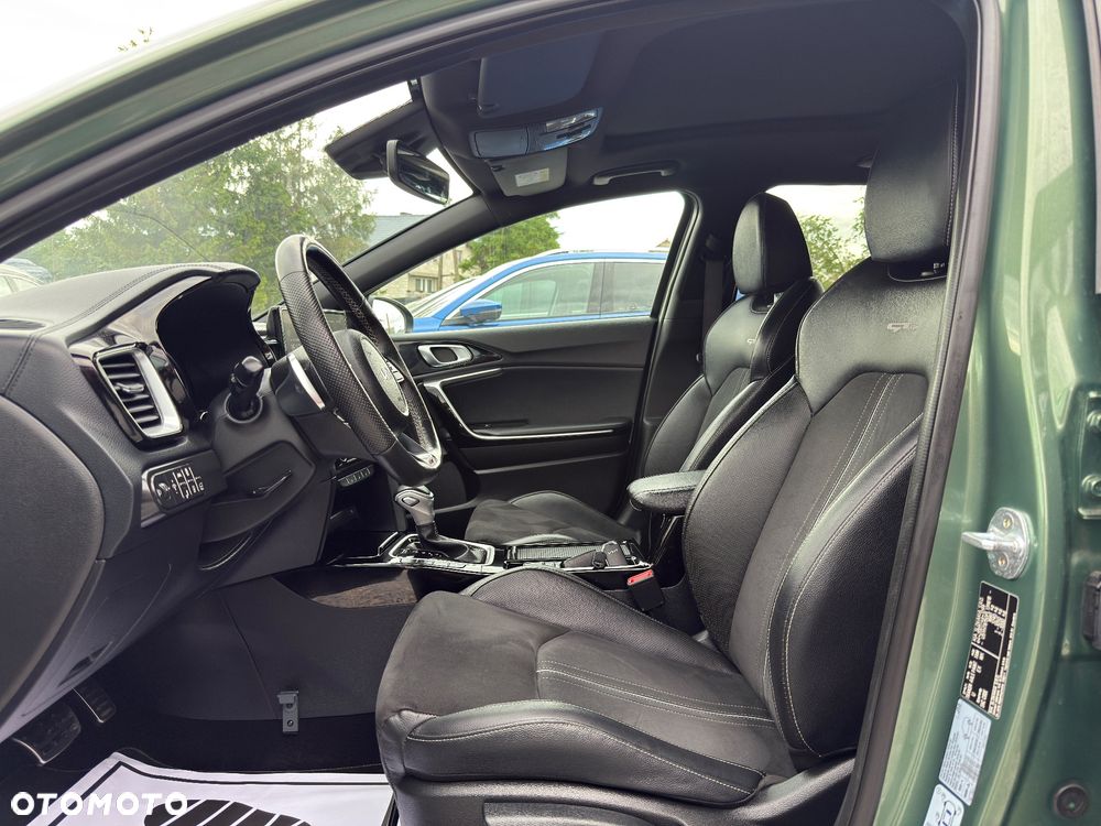 Kia Ceed 1.5 T-GDI DCT7 OPF GT Line - 16