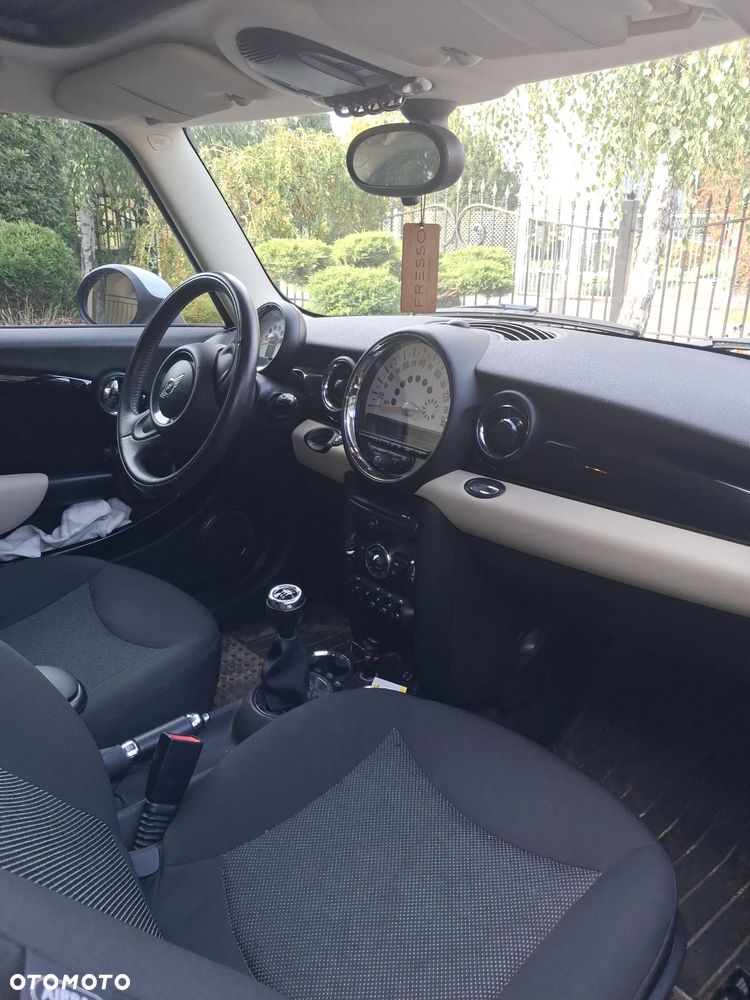 MINI Cooper Standard - 2