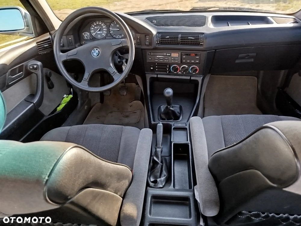 BMW Seria 5 520i - 9