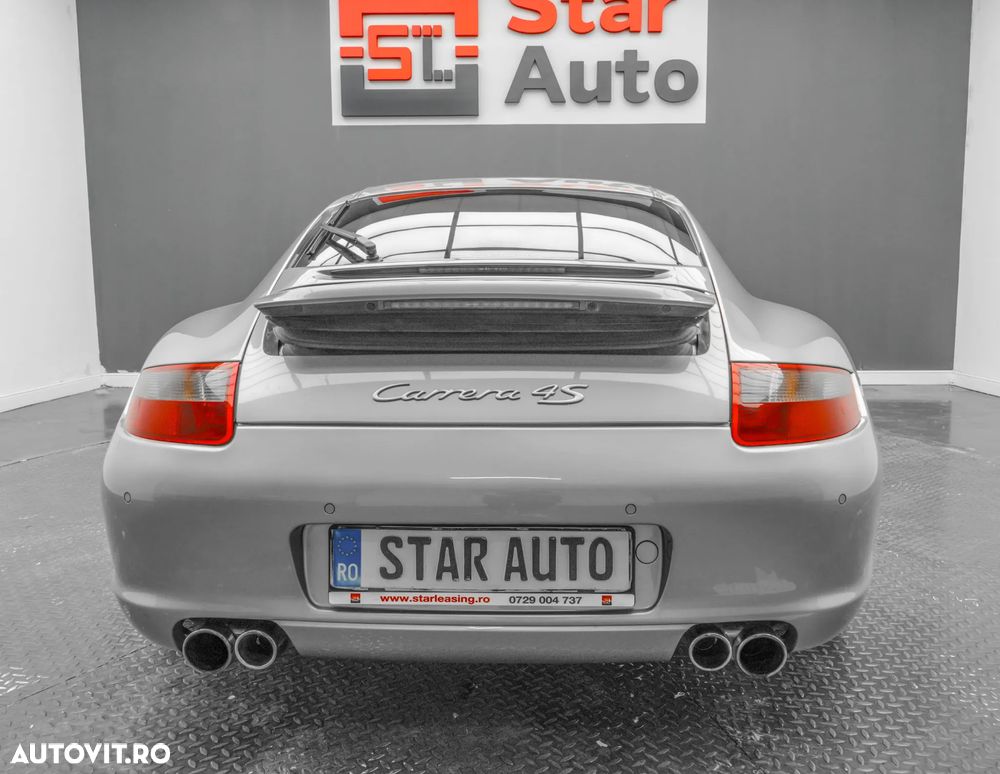 Porsche 911 Carrera 4 S - 6
