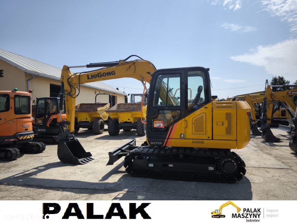 Liu Gong 9075F nie mylić z  JCB 85z - 4