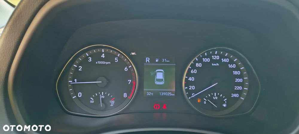 Hyundai i30 1.5 DPI Classic + - 23