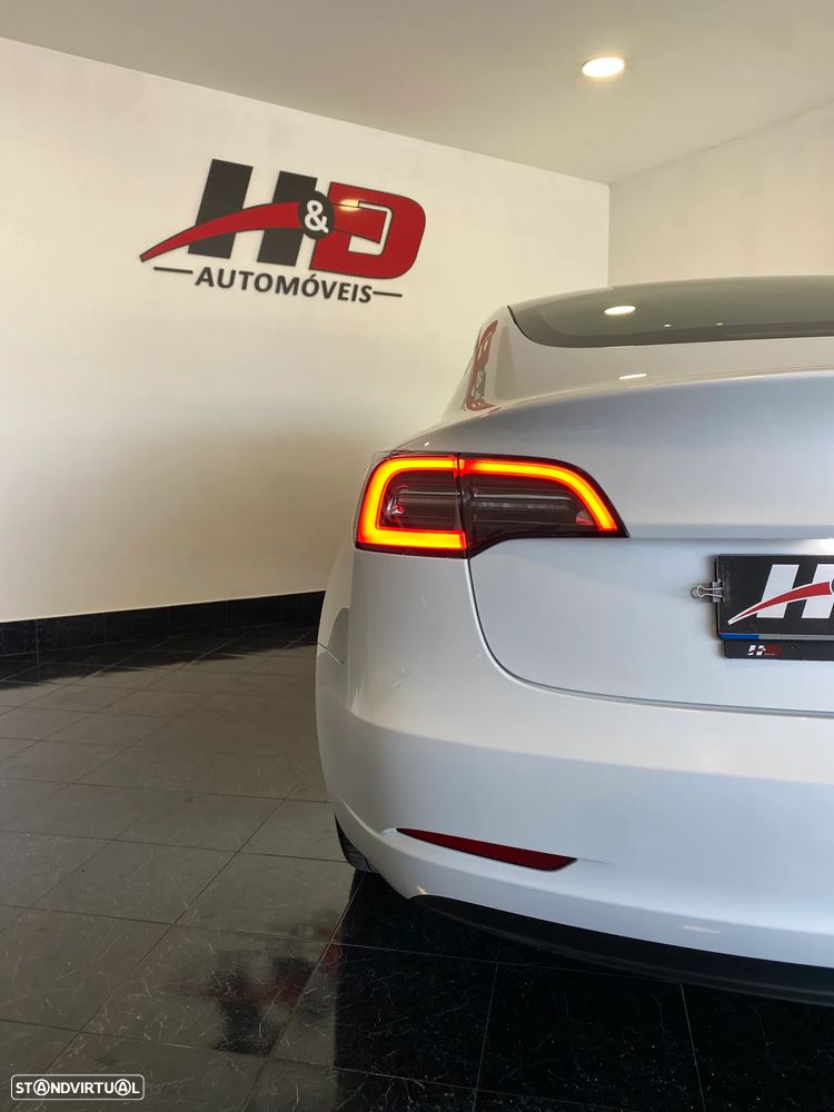 Tesla Model 3 Long Range Tração Traseira - 17