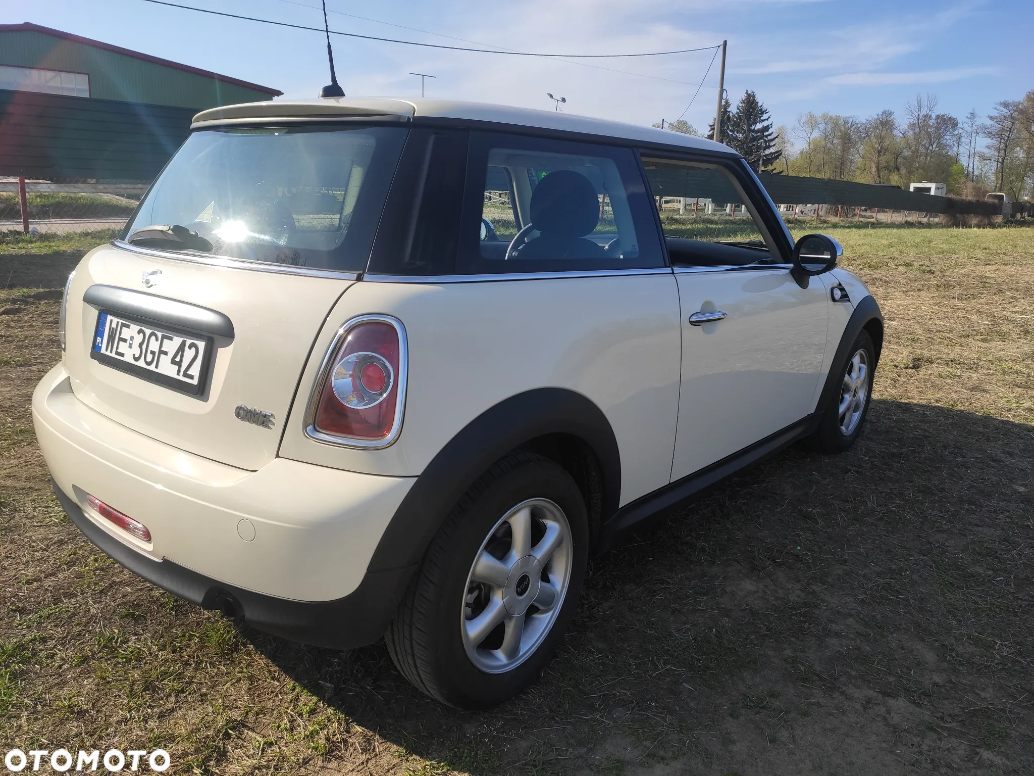 MINI ONE Standard - 4