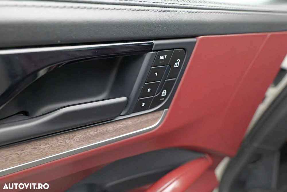 PORSCHE Cayenne 2023 — imagine 14