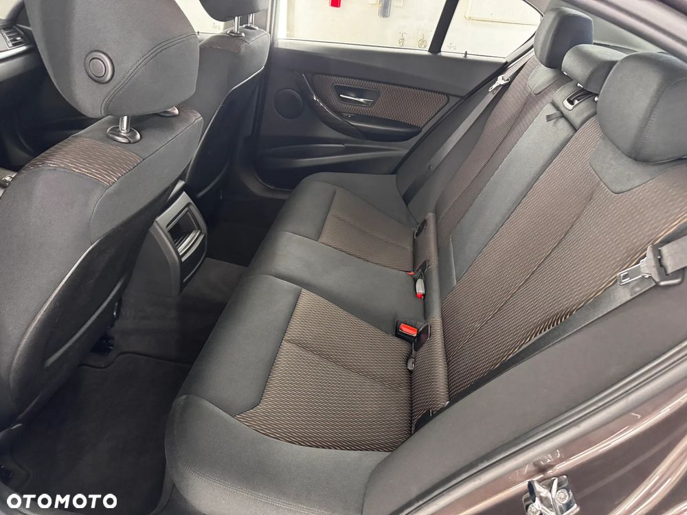 BMW Seria 3 - 11
