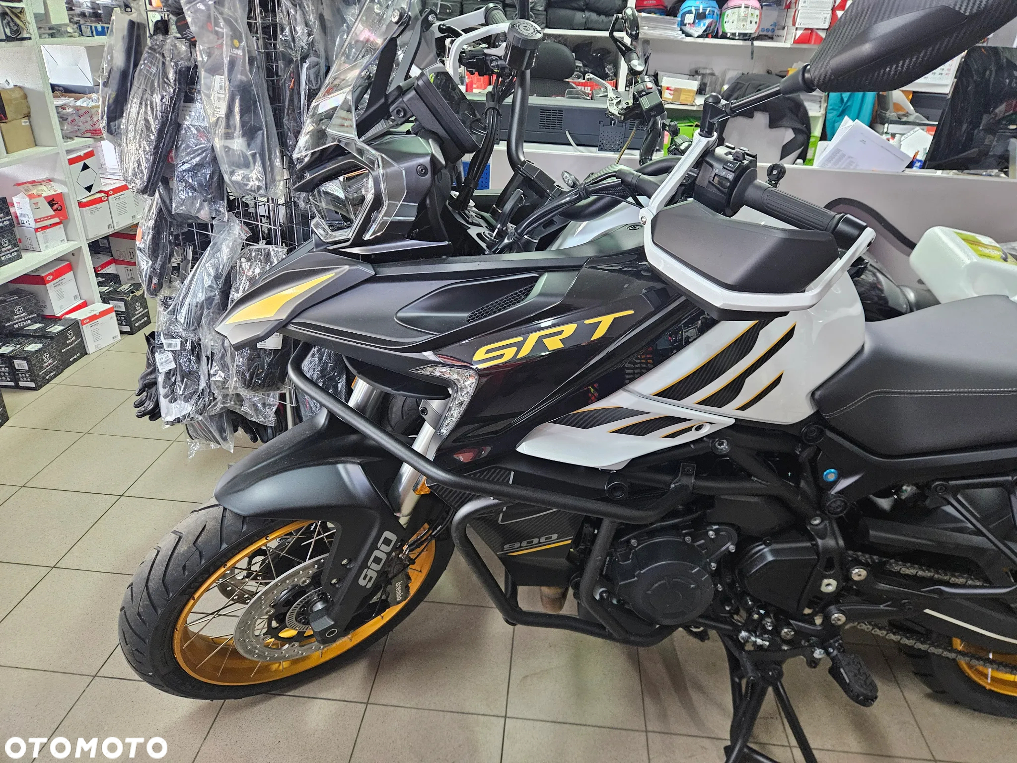 QJMOTOR 900 S - 18