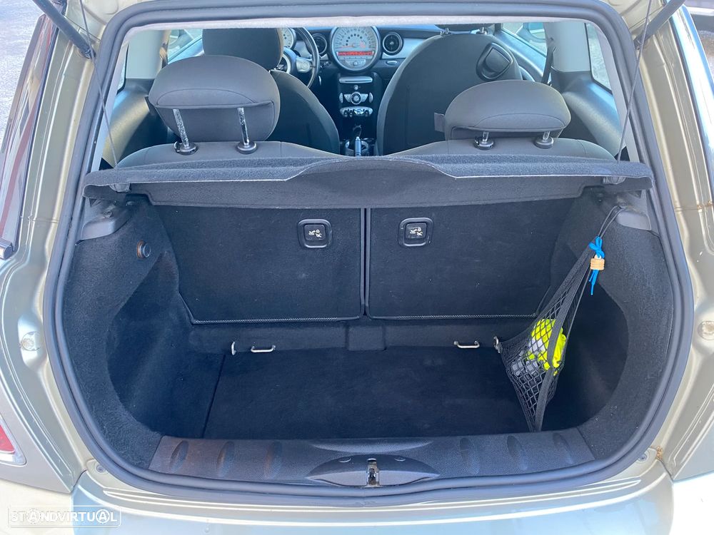 MINI 3 Portas One D - 14