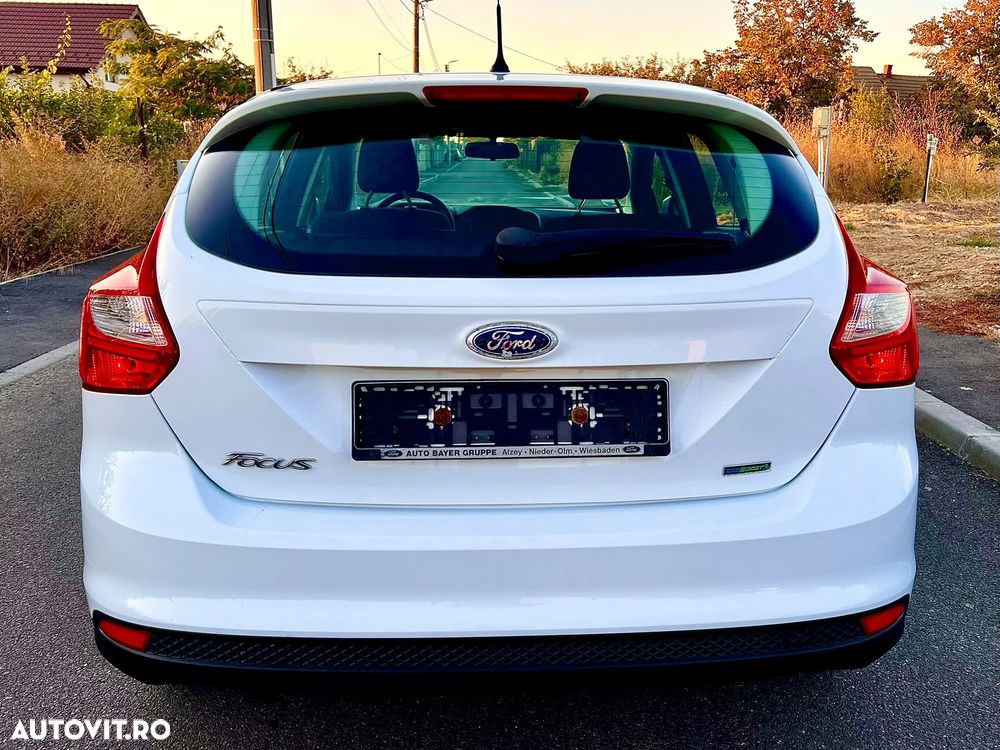 FORD Focus 2014 — imagine 12