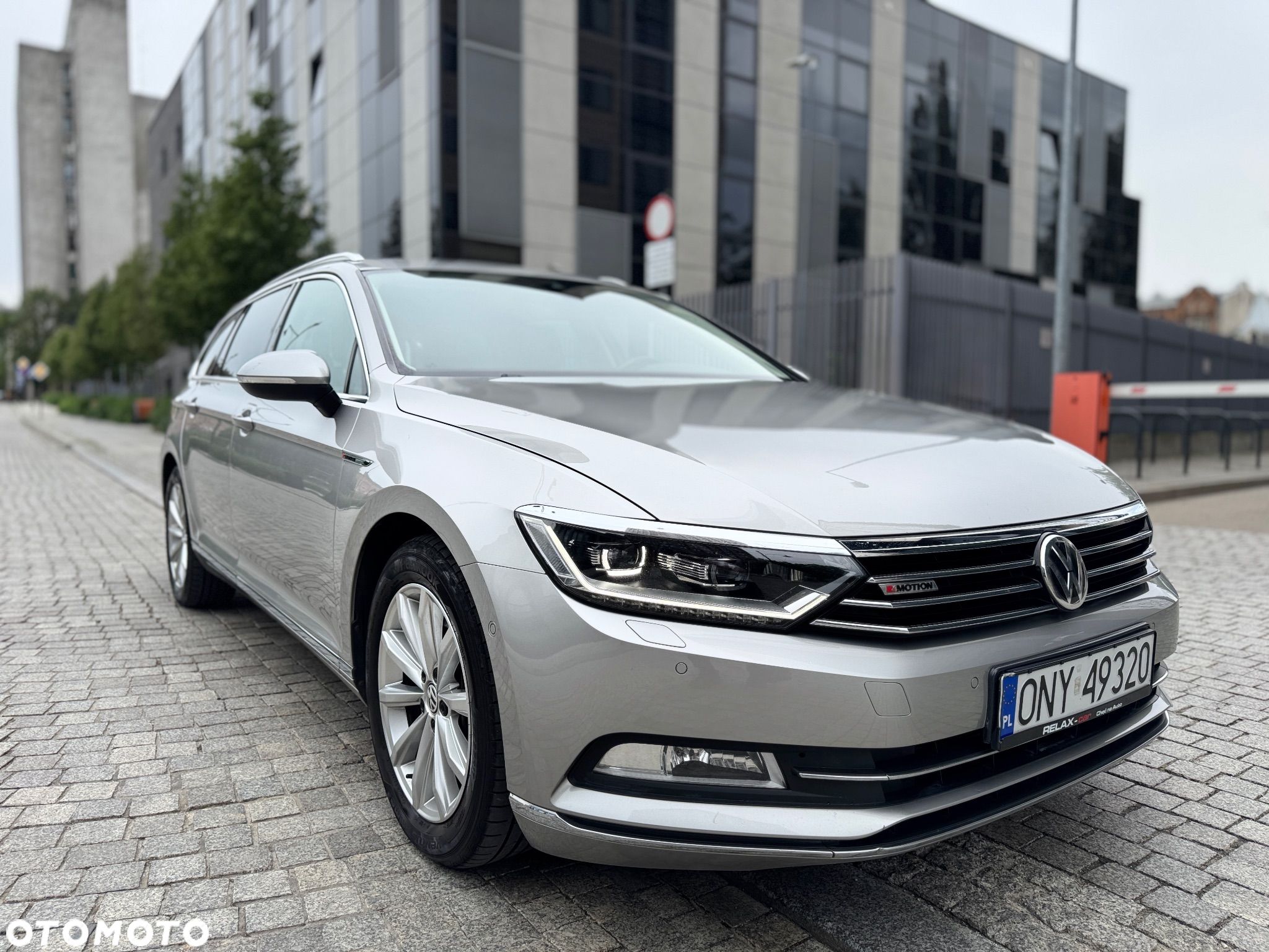 Volkswagen Passat 2.0 TDI 4Mot Elegance DSG - 1