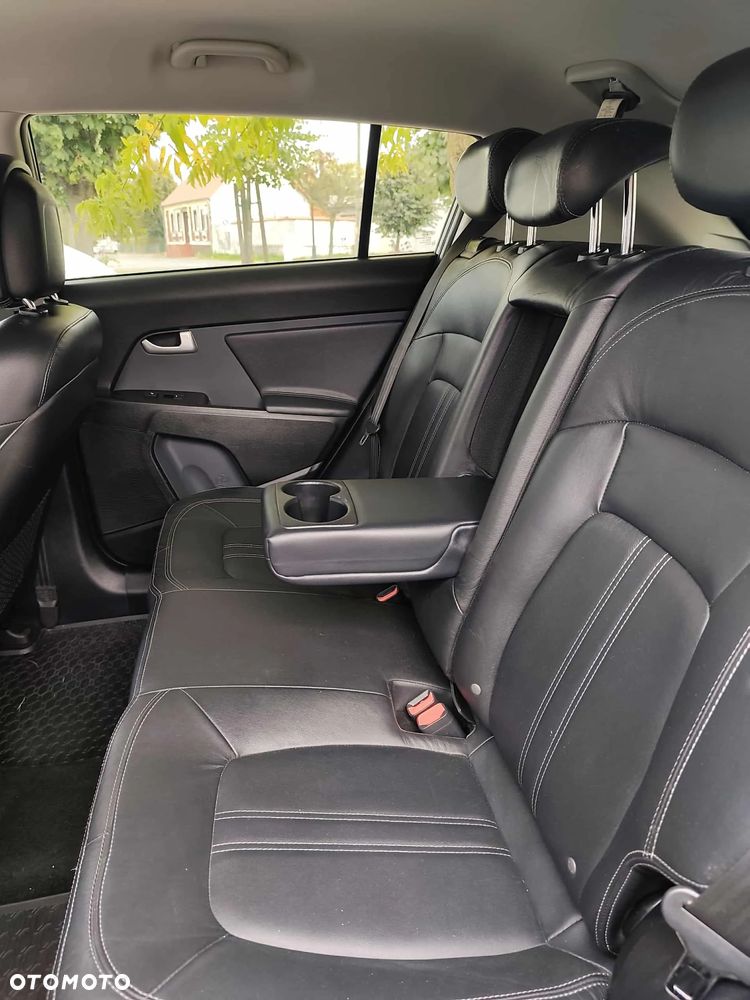 Kia Sportage - 16