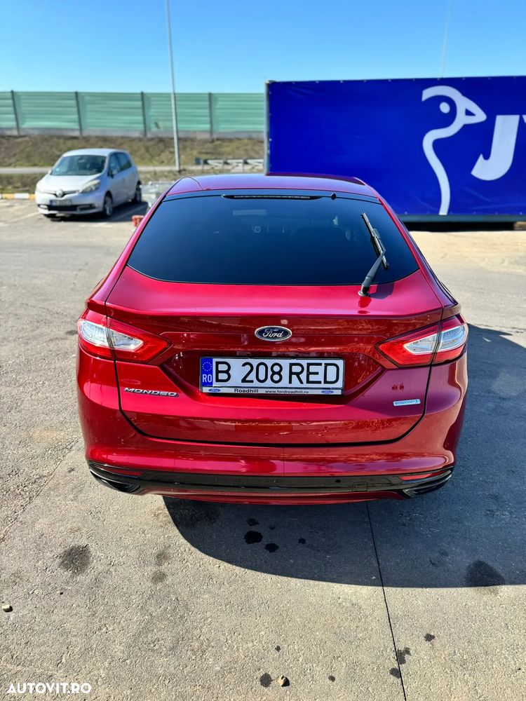Ford Mondeo 2.0 EcoBoost Titanium - 4
