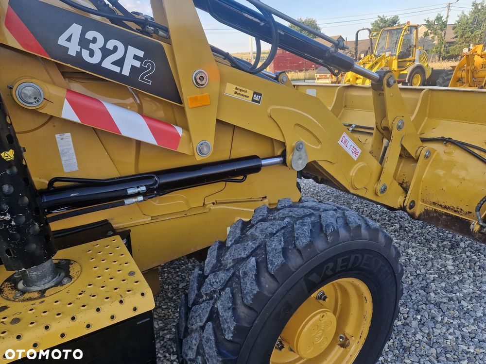 Caterpillar 432F2 - 21