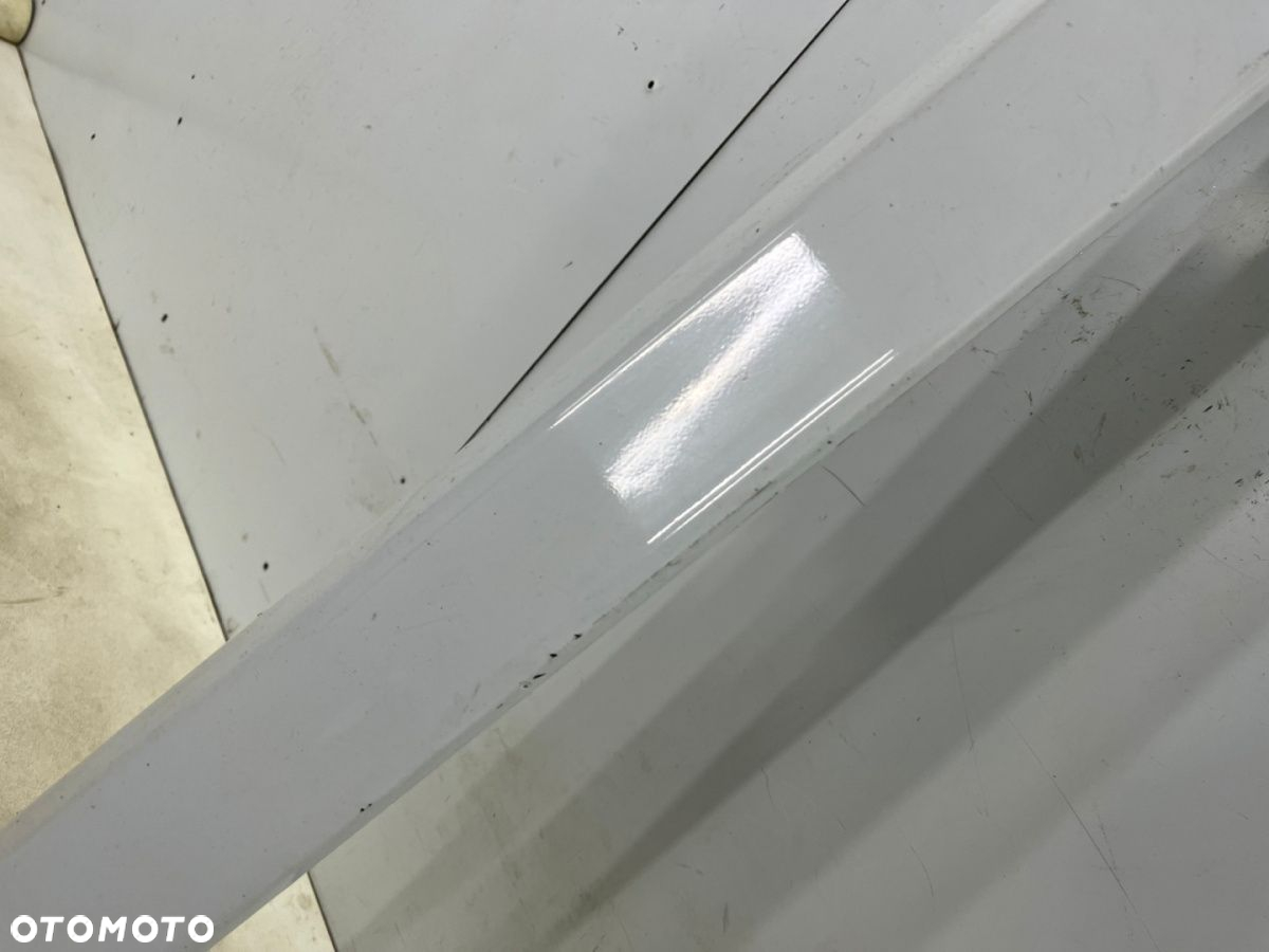 Nakładka progu Hyundai I30 I FD 5Drzwi HB 07-12r. PRAWA listwa progowa zewnętrzna kolor 7F próg - 13