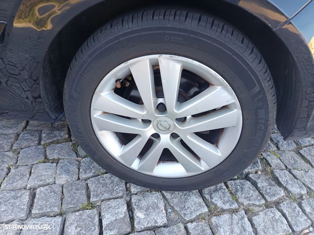 Opel Astra GTC 1.7 CDTI DPF Cosmo - 24