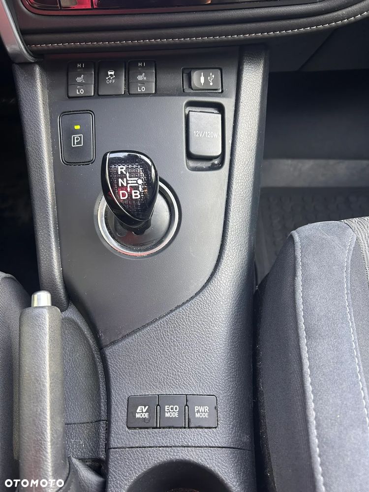 Toyota Auris Hybrid 135 Selection - 9