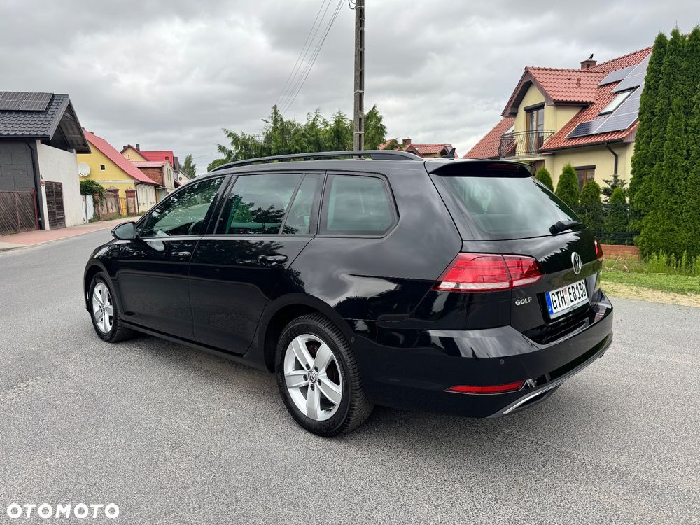 Volkswagen Golf 1.6 TDI DSG Sound - 4