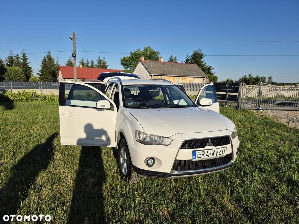 Mitsubishi Outlander - 13