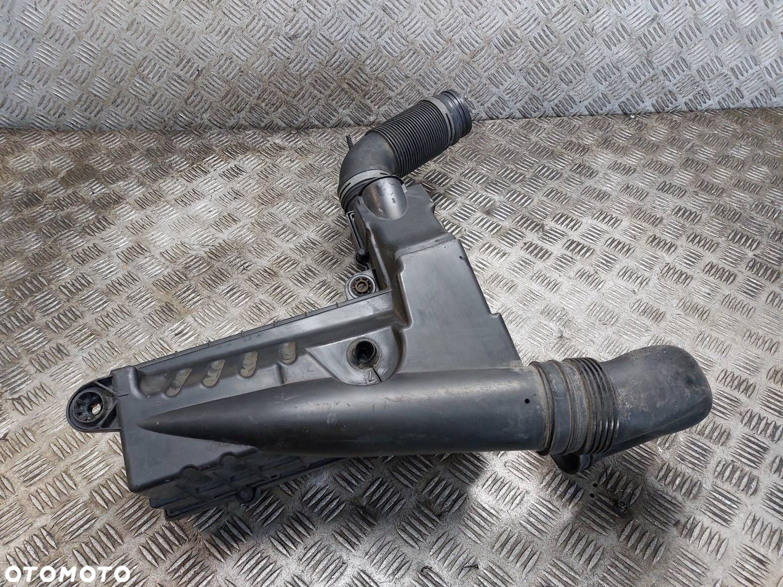 OBUDOWA FILTRA + PRZEPŁYWOMIERZ + RURA DOLOT SKODA OCTAVIA II 1.9 TDI - 4