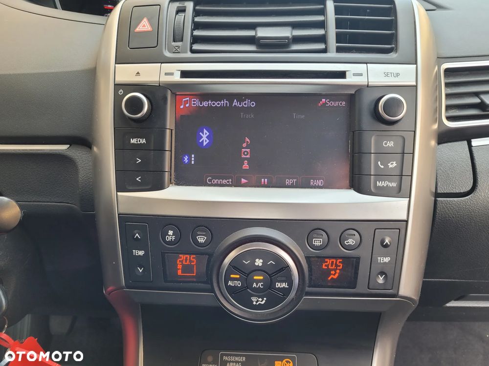 Toyota Verso 1.8 Prestige 7os EU6 - 15